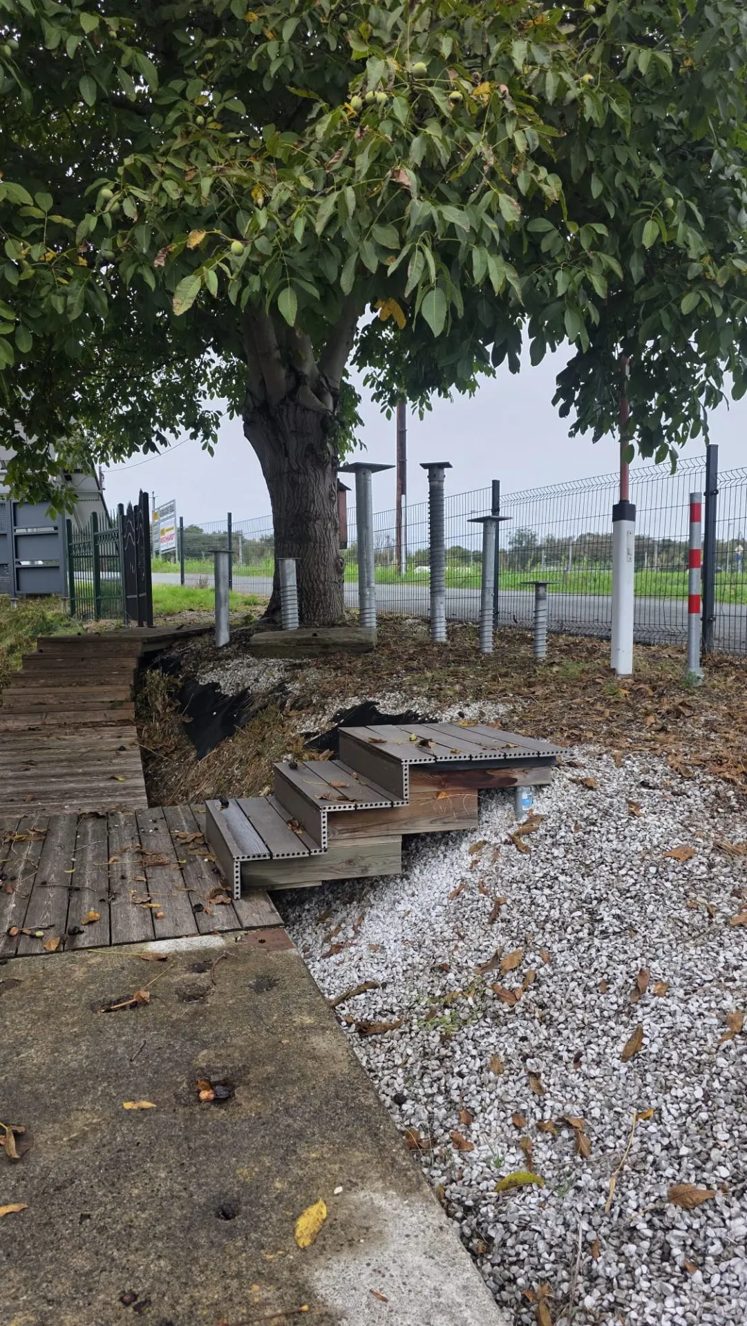 Verschiedene Schraubfundament-Typen im Überblick